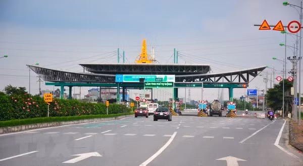 Trạm thu phí BOT Mỹ Lộc. (Ảnh: Công Luật/TTXVN)