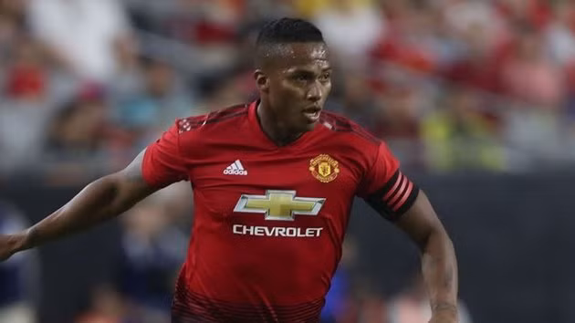  Antoinio Valencia gặp chấn thương bắp chân trong trận hòa 0-0 trước San Jose Earthquakes.