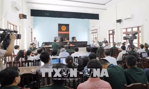Quang cảnh phiên tòa. Ảnh: Văn Điệp/TTXVN