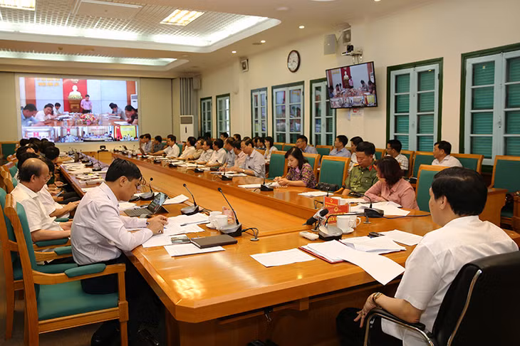 Các địa phương báo cáo trực tuyến công tác giải ngân và quản lý đô thị.