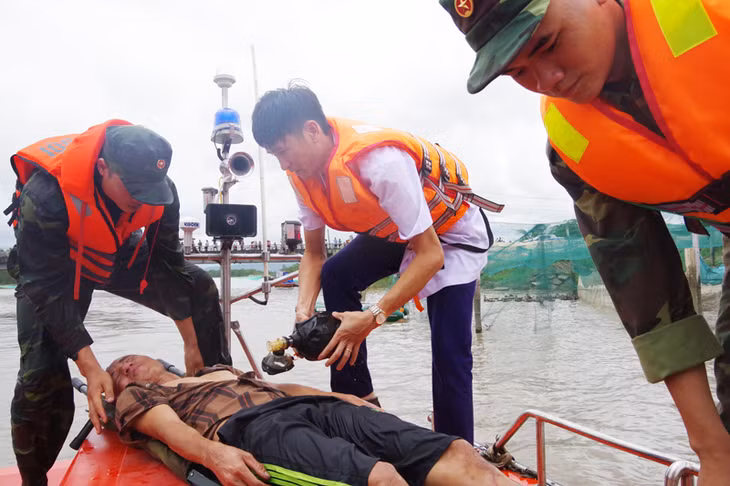 Sơ cứu người bị nạn