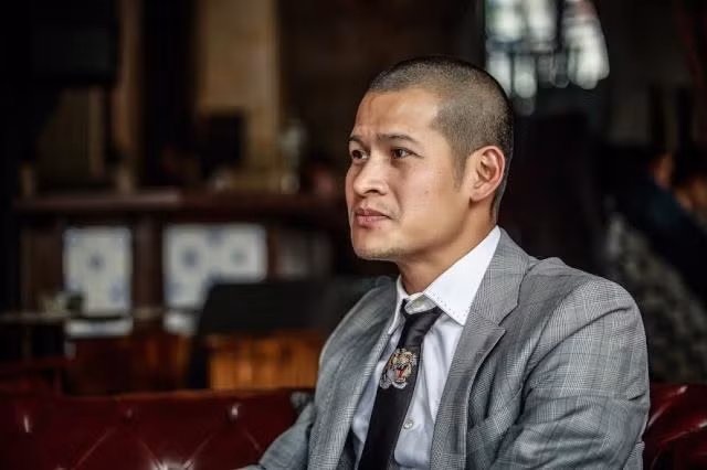 Đạo diễn Việt Tú.