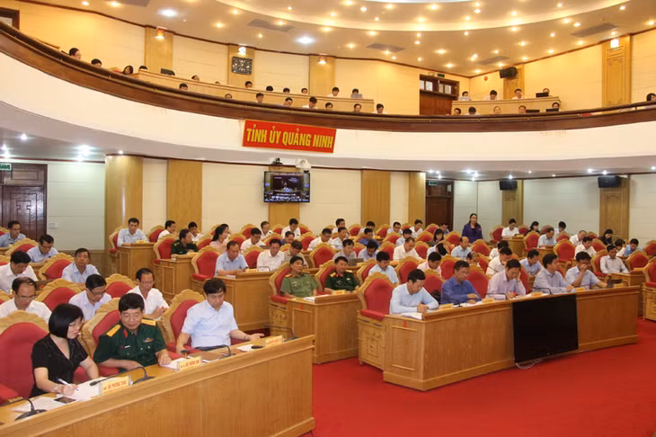 Các đại biểu phát biểu tại Hội nghị.