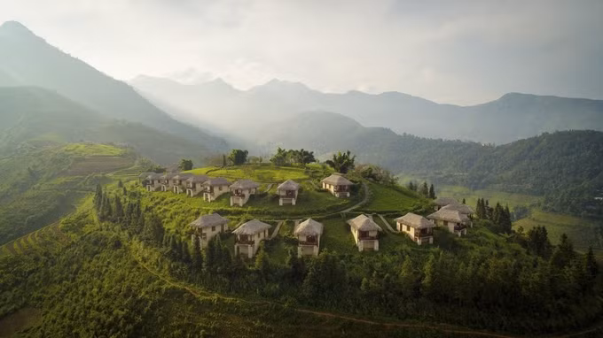 Topas Ecolodge Đây là một khu nghỉ dưỡng nằm ở Sa Pa, Lào Cai. Tới đây du khách có thể trekking khám phá vườn quốc gia Hoàng Liên Sơn - một điểm du lịch sinh thái nổi tiếng của Việt Nam. Ảnh: Topas Ecolodge.