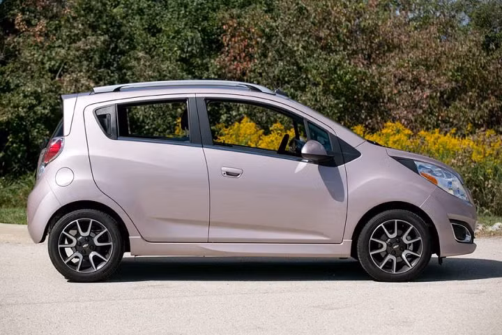 Cuối tháng 6 này, một mẫu xe khác là Chevrolet Spank cũng được các đại lý giảm nhẹ 7 – 10 triệu đồng.