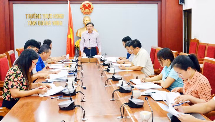 Đồng chí Nguyễn Xuân Ký, Phó Chủ tịch Thường trực HĐND tỉnh phát biểu tại cuộc họp thống nhất nội dung báo cáo giám sát việc chấp hành pháp luật về công tác quản lý thu NSNN trên địa bàn tỉnh.