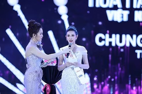 Thí sinh Nguyễn Thúc Thùy Tiên. Ảnh: Mạnh Thắng