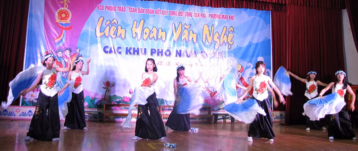 3 tiết mục xuất sắc nhất sẽ được biểu diễn tại chung kết Liên hoan Văn nghệ các làng, khu phố TX Đông Triều diễn ra tại Lễ hội truyền thống đền An Sinh năm nay.