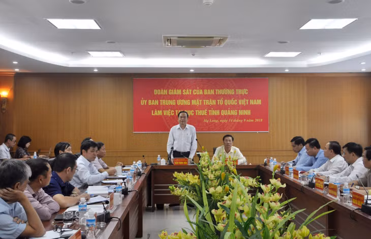 Quang cảnh buổi làm việc.