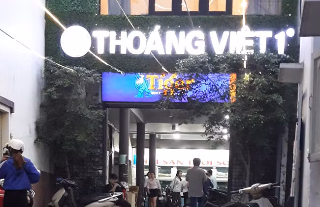 Nhà hàng nơi xảy ra vụ việc nhân viên tử vong trong thang máy.
