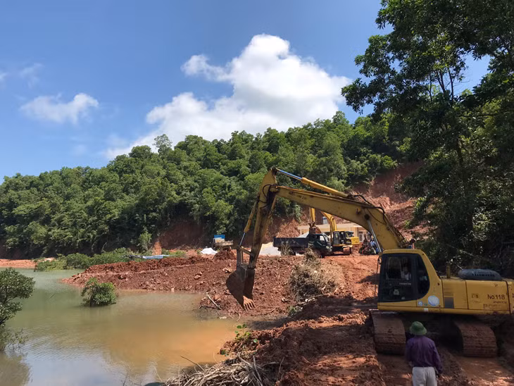 Dự án khu neo đậu tránh trú bão cho tàu thuyền tại Vụng Sú Thoi Dây, xã Tân Lập, huyện Đầm Hà dự kiến hoàn thành trước mùa mưa bão 2019.