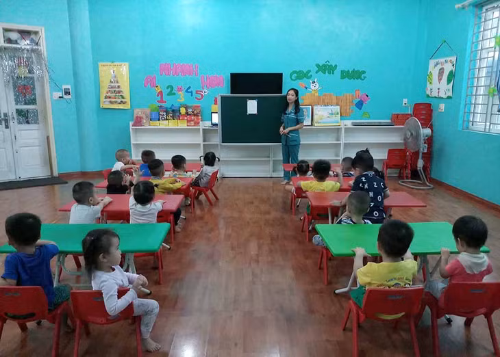 Tiết học của các bé lớp nhà trẻ, Trường Mầm non Family, TP Hạ Long.