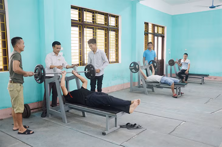 Quan tâm chăm lo điều kiện sinh hoạt, học tập của học sinh là giải pháp giúp Trường Cao đẳng Than - Khoáng sản thu hút và giữ chân học sinh.
