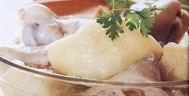 Lượng sữa tiết ra nhiều hay ít không phải hoàn toàn phụ thuộc vào ăn nhiều mà phụ thuộc vào thần kinh