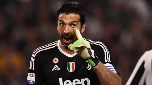  Buffon chỉ là 'số 2' tại PSG.