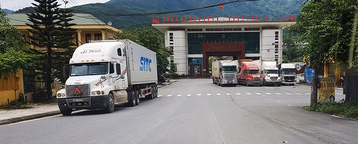 Bắc Phong Sinh (Việt Nam) và Lý Hỏa (Trung Quốc) mới chỉ là cặp chợ biên giới.