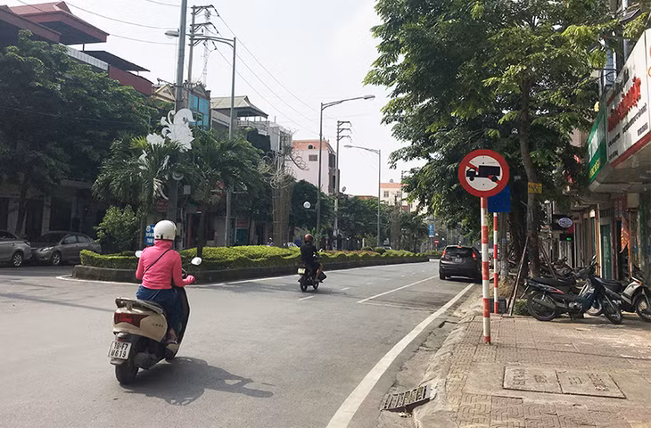 Tình trạng mạng nhện trên tuyến đường Lâm Nghiệp, TP Cẩm Phả nay đã không còn