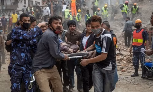 Không khí hoảng loạn và sợ hãi tột độ đang bao trùm thủ đô Kathmandu của Nepal. Ảnh: CNN