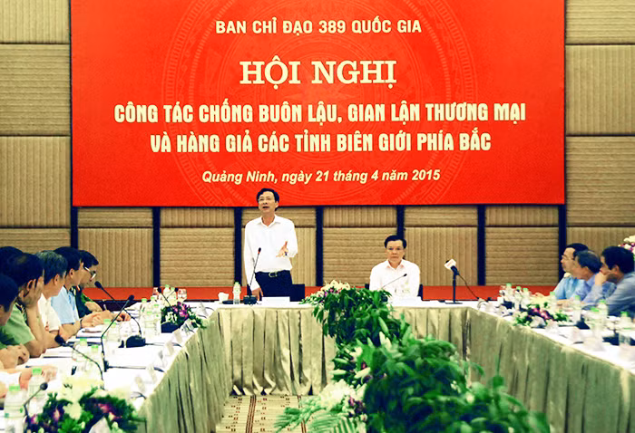 Đồng chí Nguyễn Văn Đọc, Bí thư Tỉnh ủy, Chủ tịch HĐND tỉnh phát biểu tại hội nghị.