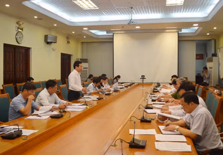 Quang cảnh buổi làm việc