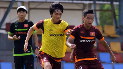 Thầy trò HLV Toshiya Miura sẽ có 43 ngày để hiện thực hóa giấc mơ chinh phục SEA Games - Ảnh: Minh Tuấn