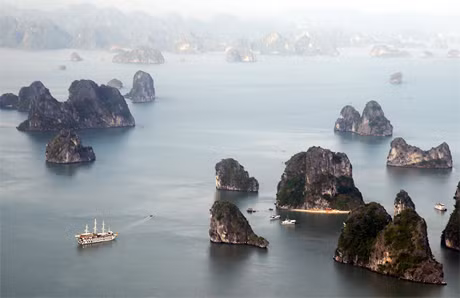 Vịnh Hạ Long.