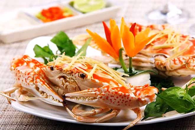Ghẹ là đặc sản biển nổi tiếng ở Minh Châu. Ảnh: Facebook Đảo Ngọc Minh Châu.