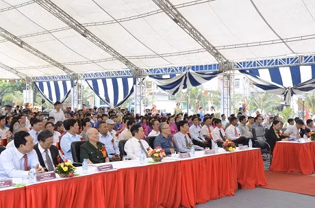 quang cảnh buổi lễ khởi công