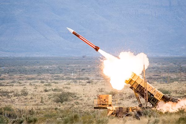 Tên lửa Patriot của hãng Raytheon. (Nguồn: www.raytheon.com)