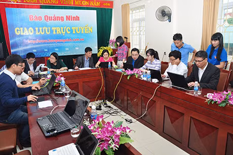 Quang cảnh buổi giao lưu trực tuyến.