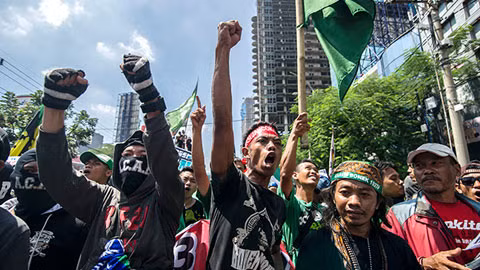 CĐV Indonesia phản đối các làm việc của LĐBĐ