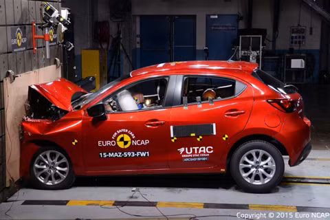 Mazda2 Skyactiv đạt điểm an toàn ấn tượng