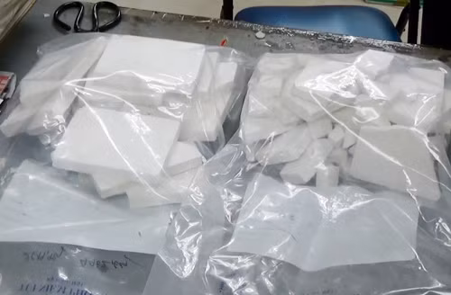 Tang vật trong hành lý nữ Việt kiều. Ảnh: H.Q