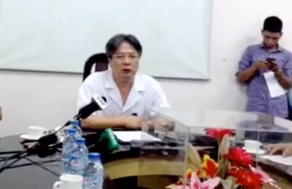 Giáo sư Trần Bình Giang - Phó Giám đốc Bệnh viện Việt Đức.