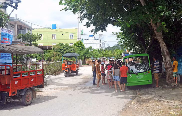 Xã Minh Châu (huyện Vân Đồn) hiện thu hút nhiều du khách.