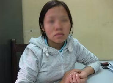 Trương Thị H bị bắt tại Công an quận Đống Đa khi gây án vào năm 2009.