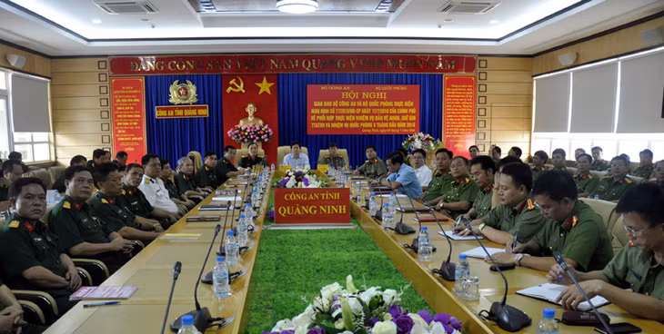 Trực tuyến tại điểm cầu Quảng Ninh.