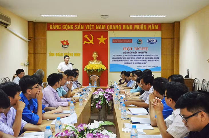 Quang cảnh hội nghị