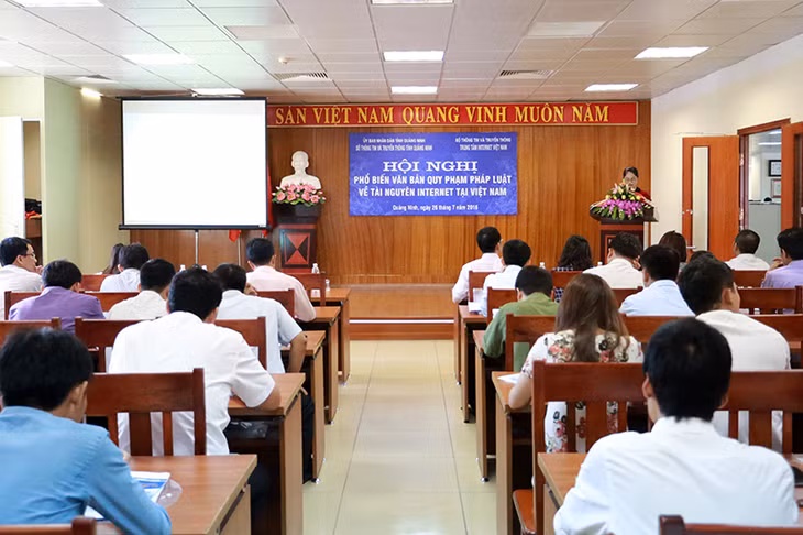 Quang cảnh hội nghị.