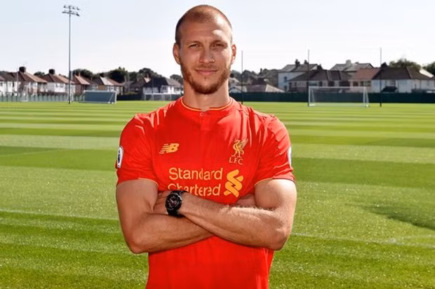  Klavan ra mắt Liverpool. Ảnh: Internet.