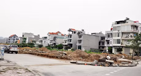 Xây dựng, điều chỉnh giá đất năm 2015 phù hợp với thực tiễn ở địa phương. (Ảnh chụp tại khu vực đường bao biển Cột 8, TP Hạ Long)