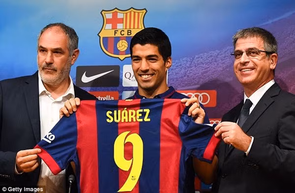 Suarez là bản hợp đồng đắt giá nhất của Barca ở kỳ chuyển nhượng mùa Hè 2014 (Ảnh: Getty)