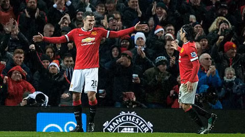 Van Persie và Falcao đều ghi dấu ấn