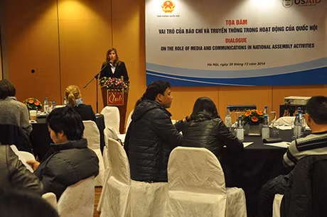 Quang cảnh buổi tọa đàm.