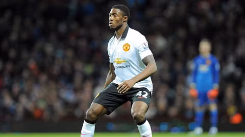  Tyler Blackett chỉ còn hợp đồng với M.U đến hết mùa giải năm nay