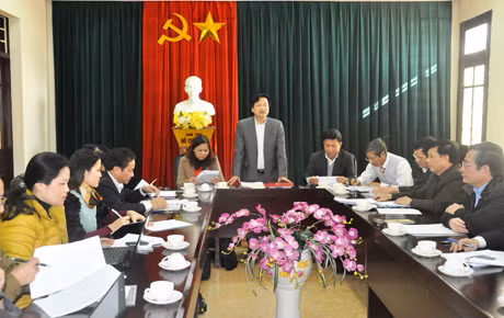 Đồng chí Nguyễn Đức Hữu, Phó Vụ trưởng Vụ Giáo dục Tiểu học, Trưởng đoàn công tác của Bộ GD&ĐT phát biểu tại buổi làm việc