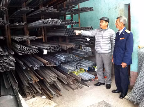Cơ sở kinh doanh VLXD của hội viên CCB Nguyễn Văn Hạt (thành viên CLB CCB làm kinh tế giỏi phường Quảng Yên, TX Quảng Yên) cho thu nhập bình quân từ 600-700 triệu đồng/năm.