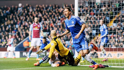 Không tiền vệ nào tại Premier League mùa này sánh được với Matic