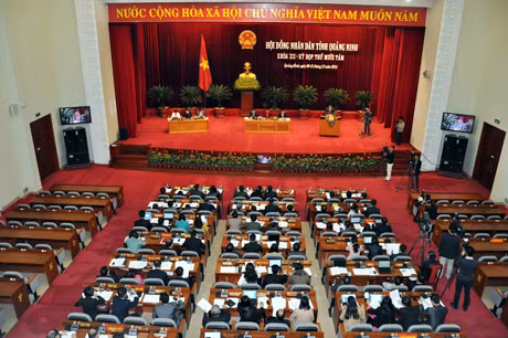 Quang cảnh kỳ họp.