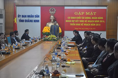 Đồng chí Nguyễn Văn Đọc, Chủ tịch UBND tỉnh phát biểu tại buổi gặp mặt.